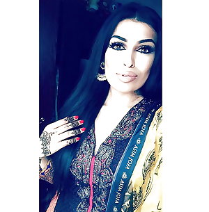 Sexy Indian Paki Desi UK Girls