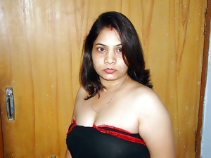 INDIAN WIFE AMRITA -INDIAN DESI PORN SET 8.5